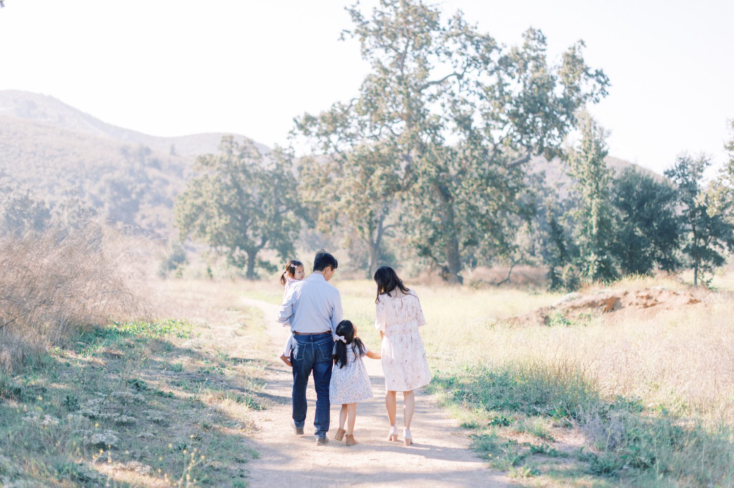 Annual family photos in Thousand Oaks, CA, Annual family photos in Ventura County, Ventura County Family Photographer, family photographer in Thousand Oaks, Ventura County Fall family photos, Ventura County Fall family photographer, Ventura County Fall Mini Session, Mini Session in Ventura, Thousand Oaks Mini session, Mini session in Southern California, Southern California mini session photographer, Thousand Oaks Mini session photographer, ventura county annual family photographer