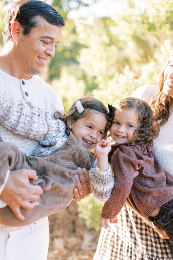 
What to Wear for Family Photos (Family of 4 Outfit Ideas + Style Guide), family of four outfit ideas for outdoor photos, coordinated family photo outfits in neutral tones, what to wear for family photos with soft color palette, casual family outfits with denim and neutrals, fall family photo outfits with warm colors and layers, summer family photo outfits with light fabrics, cozy winter family outfits with textures, neutral outfit ideas for family photoshoot, family of four photoshoot outfit 