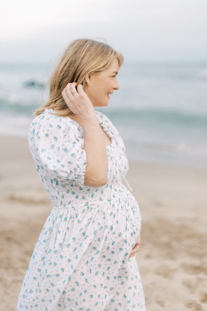 Maternity Photos in Southern California: When to Book, What to Wear, and How to Plan a Timeless Session (Beach, In-Home & Golden Hour Guide), maternity photographer orange county, maternity photographer Ventura, Ventura County Maternity Photographer, Tips for your Maternity Session in Southern CA, Ventura maternity session, tips for your Ventura County Maternity session, tips for your Los Angeles maternity session, what to wear for your Ventura County Maternity photos, Santa Barbara maternity