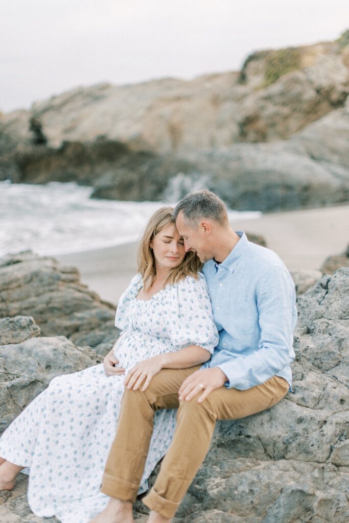 Maternity Photos in Southern California: When to Book, What to Wear, and How to Plan a Timeless Session (Beach, In-Home & Golden Hour Guide), maternity photographer orange county, maternity photographer Ventura, Ventura County Maternity Photographer, Tips for your Maternity Session in Southern CA, Ventura maternity session, tips for your Ventura County Maternity session, tips for your Los Angeles maternity session, what to wear for your Ventura County Maternity photos, Santa Barbara maternity