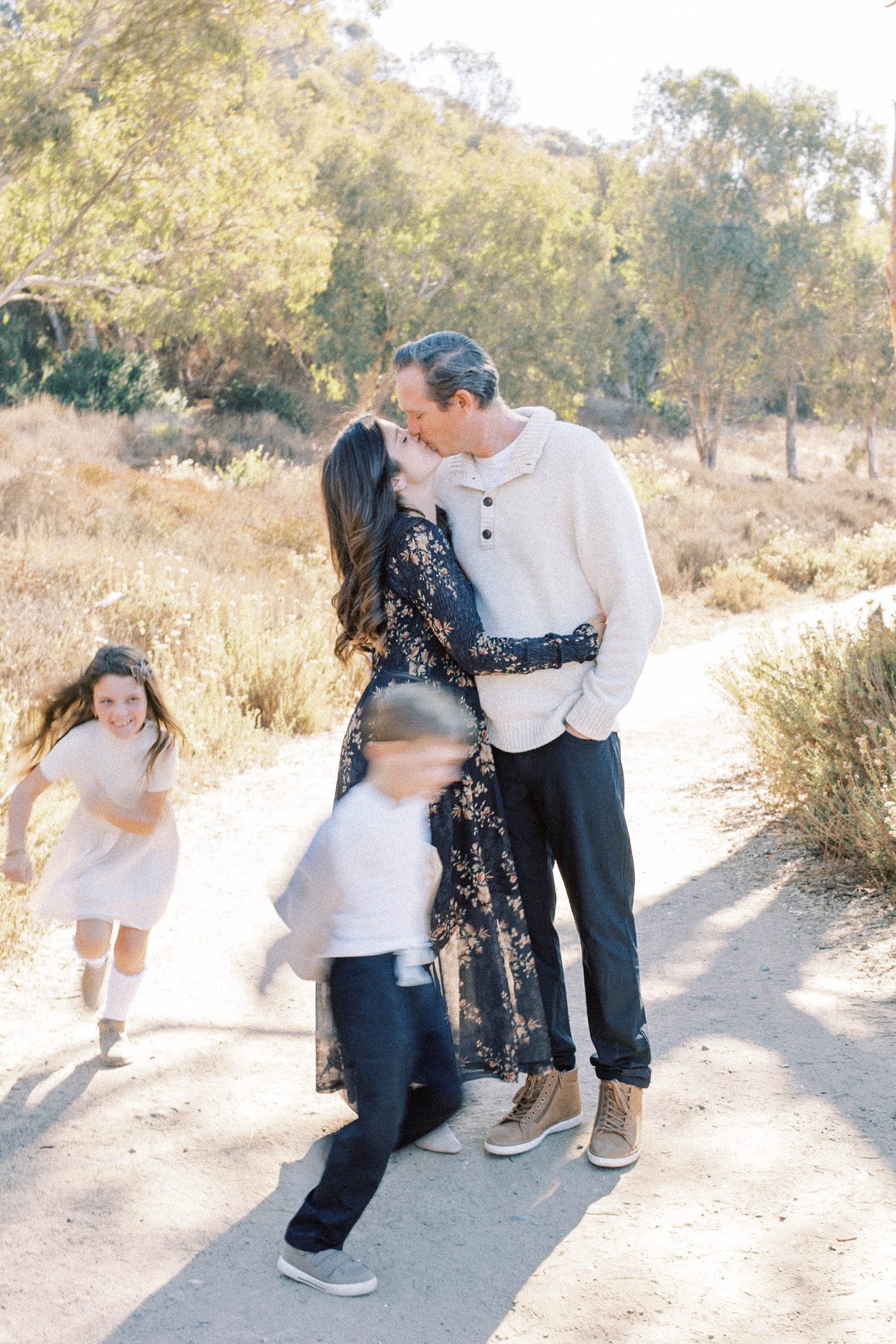Fall Mini Sessions in Thousand Oaks, CA, Fall family photos in Thousand Oaks, Mini Session Photography In Thousand Oaks, CA, Fall photography in Ventura County, Ventura County Family Photographer, Agoura Family Photographer, Moorpark Family Photographer, Fall mini sessions in Ventura County, Fall mini sessions in Thousand Oaks, Conejo Valley Family Photographer, Westlake Family Photographer, Oak Park Family Photographer, Simi Valley Family Photographer, Ventura Family Photographer