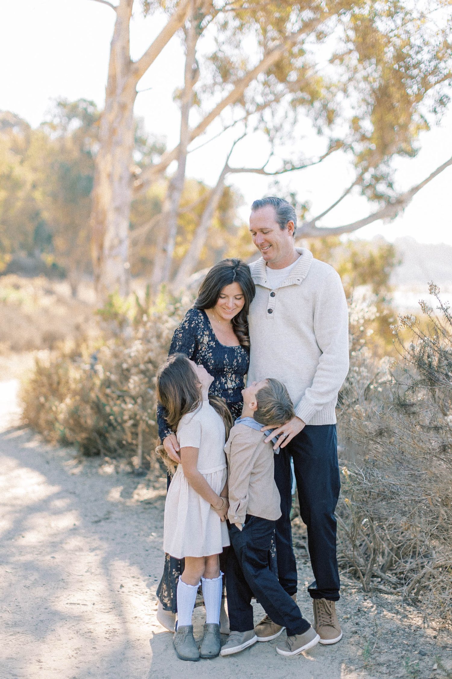 Fall Mini Sessions in Thousand Oaks, CA, Fall family photos in Thousand Oaks, Mini Session Photography In Thousand Oaks, CA, Fall photography in Ventura County, Ventura County Family Photographer, Agoura Family Photographer, Moorpark Family Photographer, Fall mini sessions in Ventura County, Fall mini sessions in Thousand Oaks, Conejo Valley Family Photographer, Westlake Family Photographer, Oak Park Family Photographer, Simi Valley Family Photographer, Ventura Family Photographer