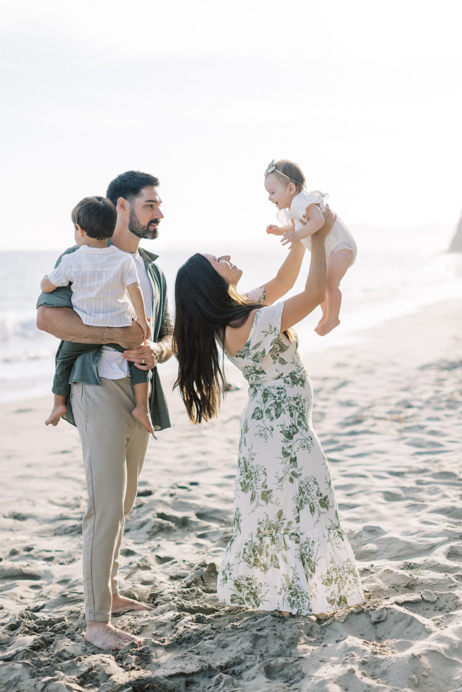 2026 Fall Mini Sessions in Southern California Dates, Locations + What's Still Open, Fall family photos in Ventura, fall family photos in Orange County, Orange County Family Photographer, Laguna Beach Family Photographer, Thousand Oaks Family Photographer, Camarillo Family Photographer, Los Angeles Family Photographer, Malibu Family Photographer, Fall family photos in Moorpark, Fall family photos in Ventura, Ventura Family Photos, Mini Sessions in Ventura County, Mini Sessions in OC